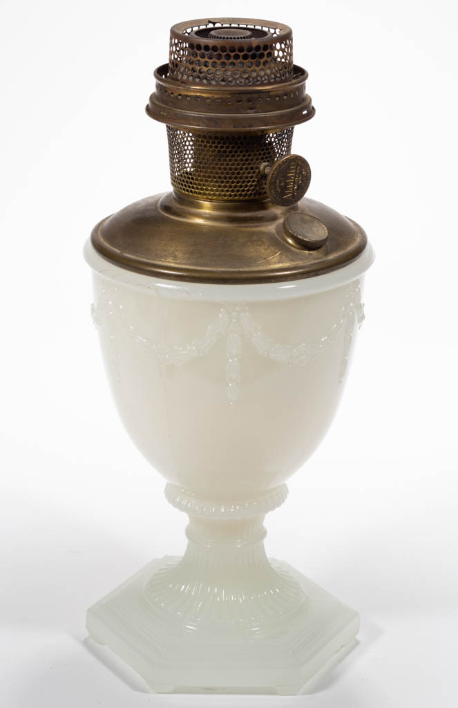ALADDIN MODEL NO. 177 / FLORENTINE KEROSENE VASE LAMP Jeffrey S