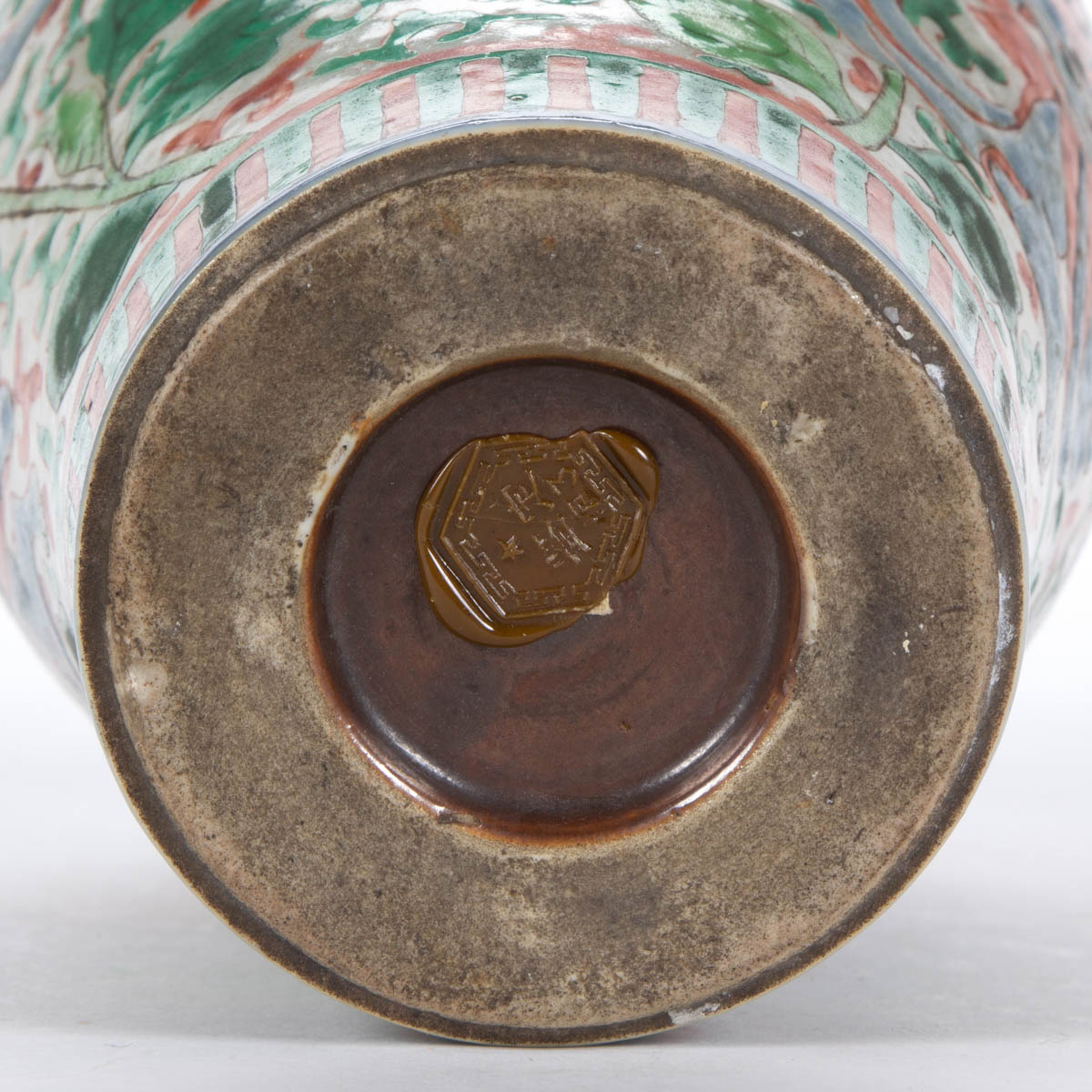CHINESE EXPORT FAMILLE VERTE PORCELAIN VASE