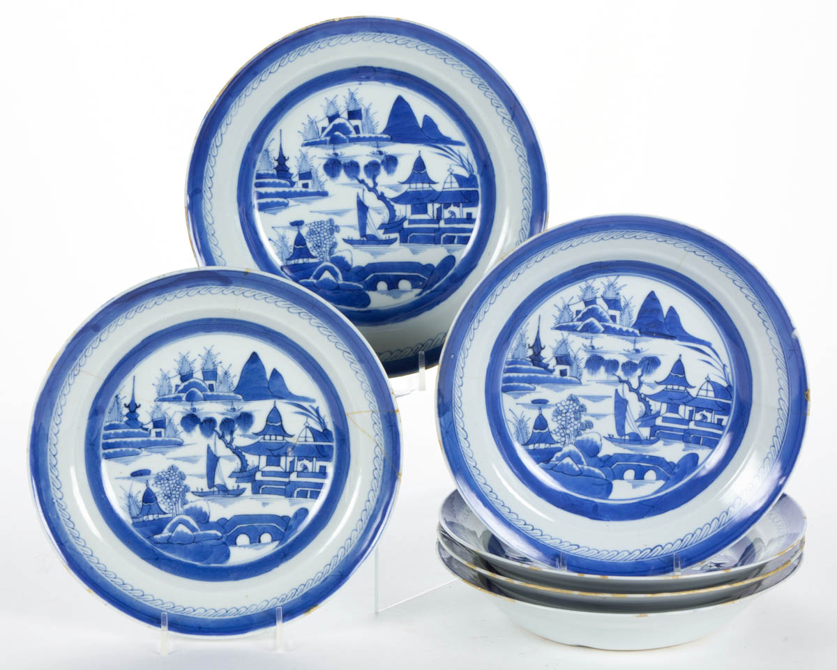 CHINESE EXPORT PORCELAIN CANTON BOWLS, LOT OF SIX