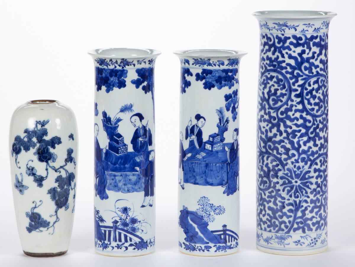 CHINESE EXPORT BLUE AND WHITE PORCELAIN VASES, LOT OF FOUR