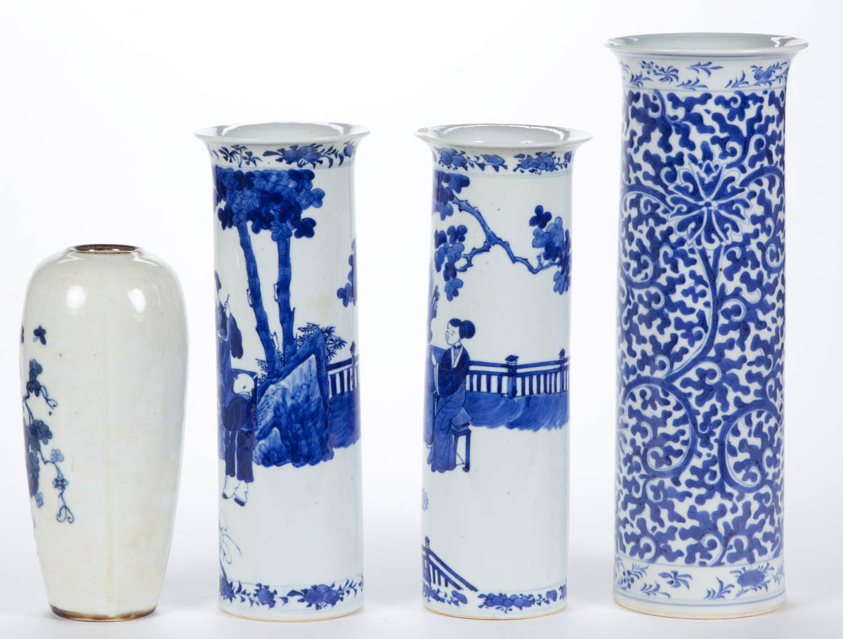 CHINESE EXPORT BLUE AND WHITE PORCELAIN VASES, LOT OF FOUR