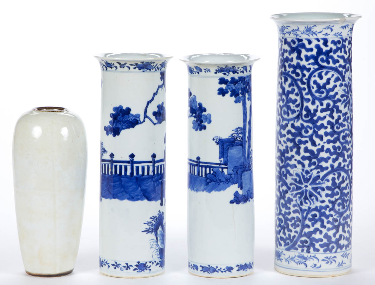 CHINESE EXPORT BLUE AND WHITE PORCELAIN VASES, LOT OF FOUR