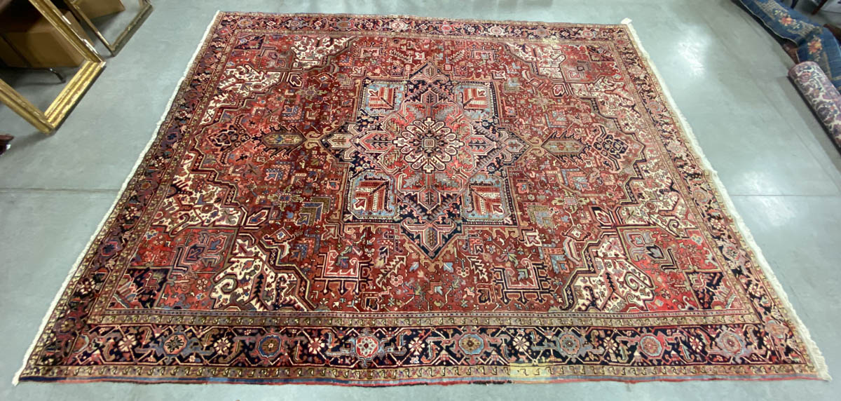 ANTIQUE PERSIAN HERIZ ROOM-SIZE ORIENTAL RUG / CARPET